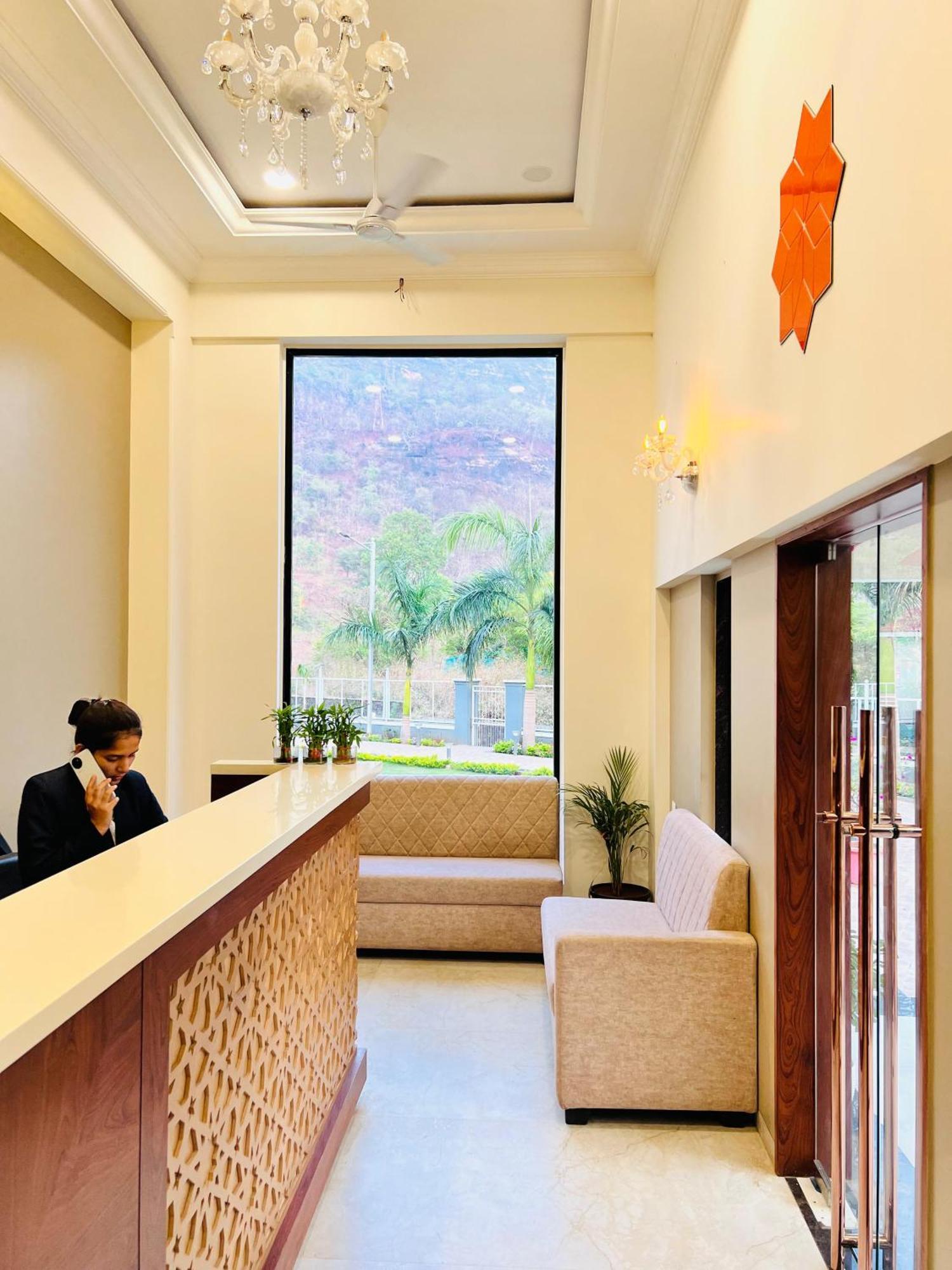 The Grand Leela Resort Khopoli Exterior foto
