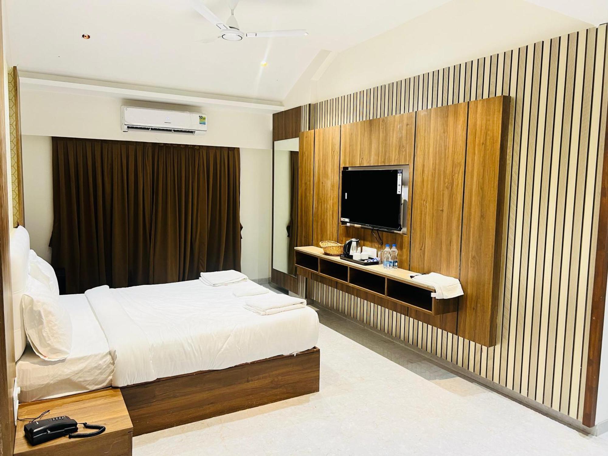 The Grand Leela Resort Khopoli Exterior foto